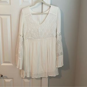 White long sleeve dress